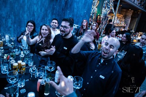 Clase de Coctelería del 31 de julio en Club Sie7e